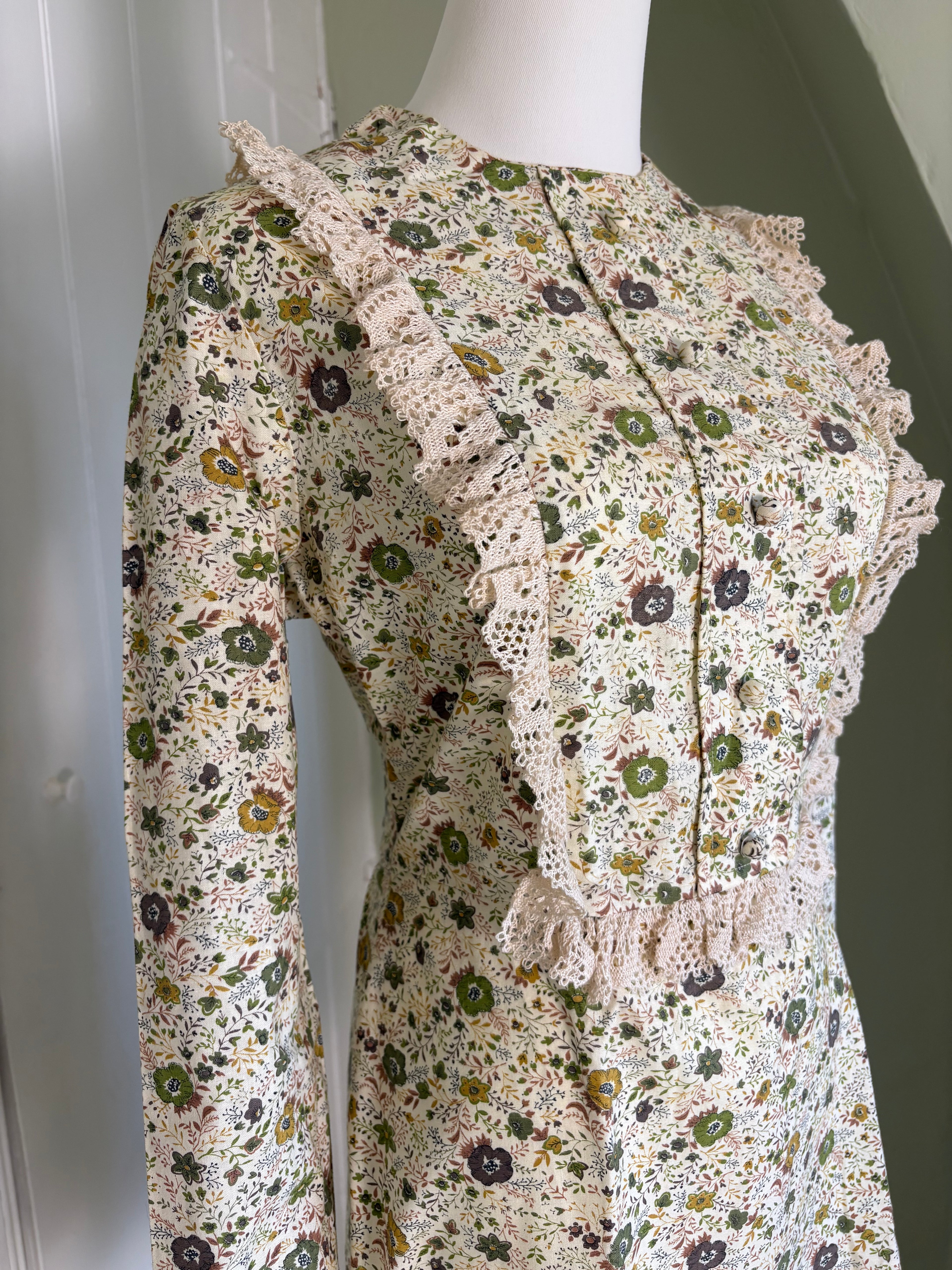 The Evelyn Dress