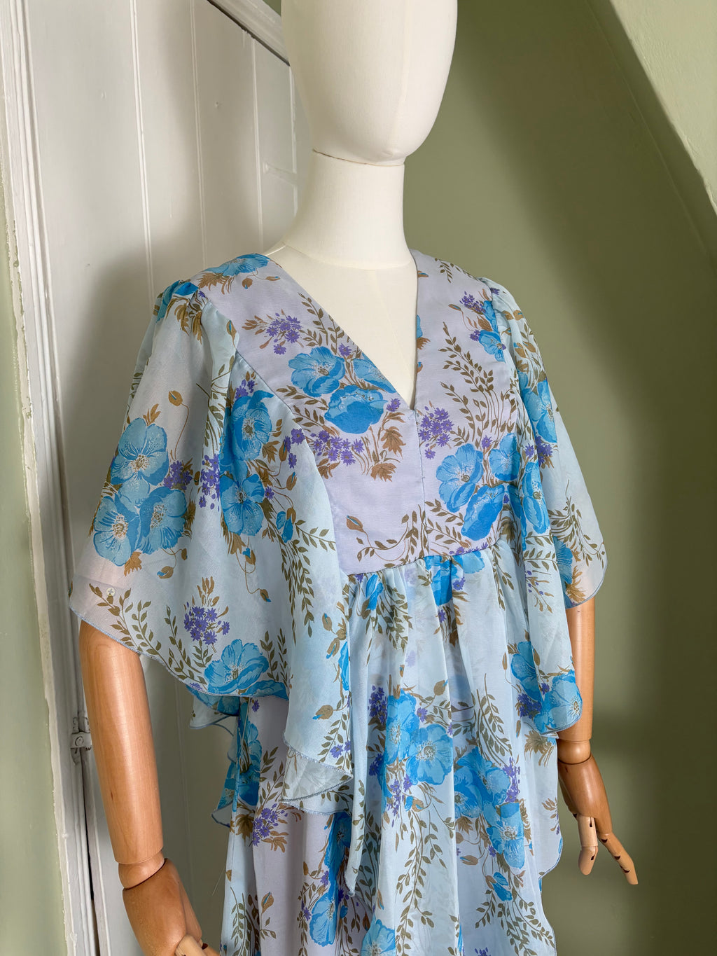 The Aven Dress