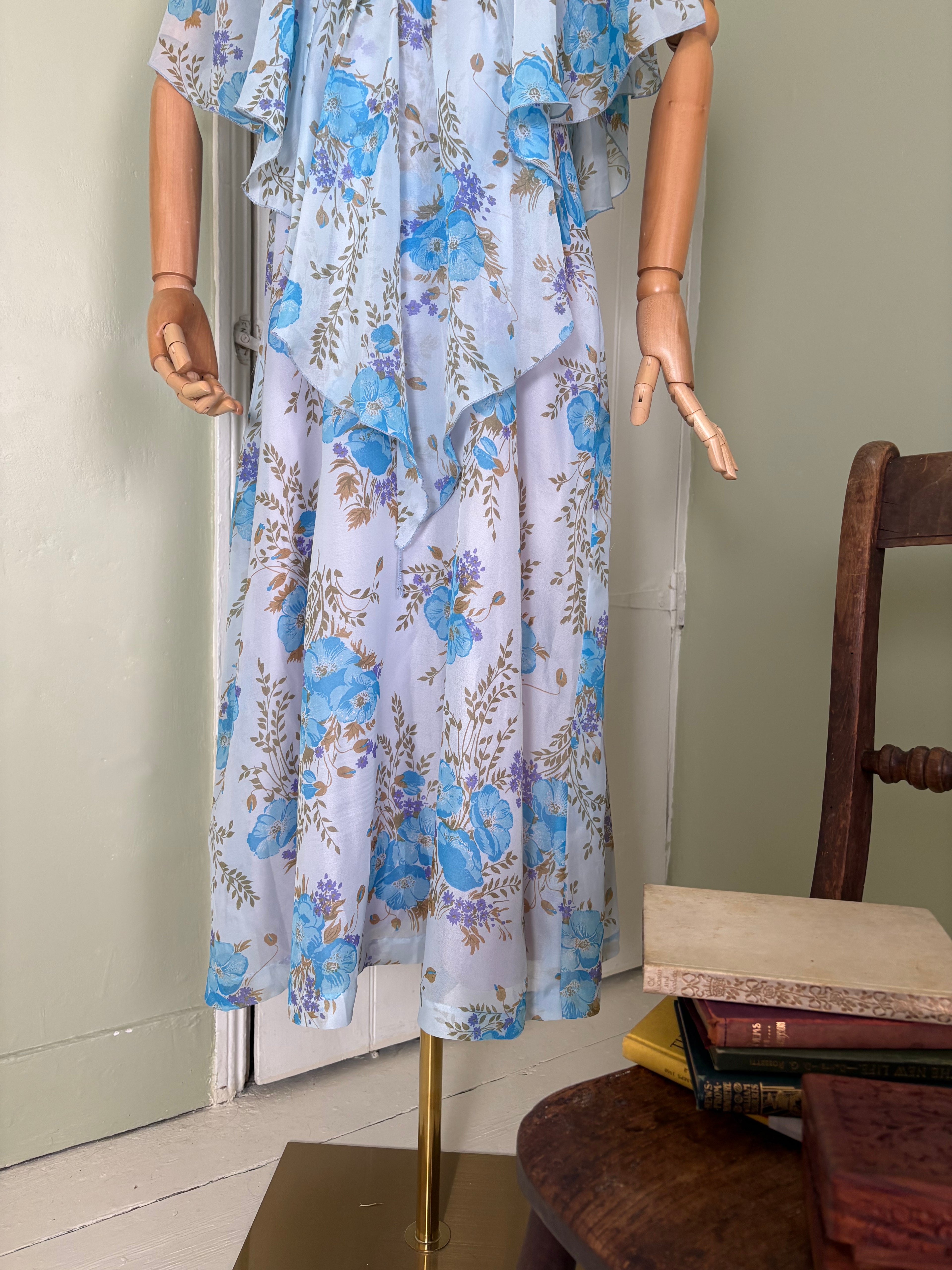 The Aven Dress