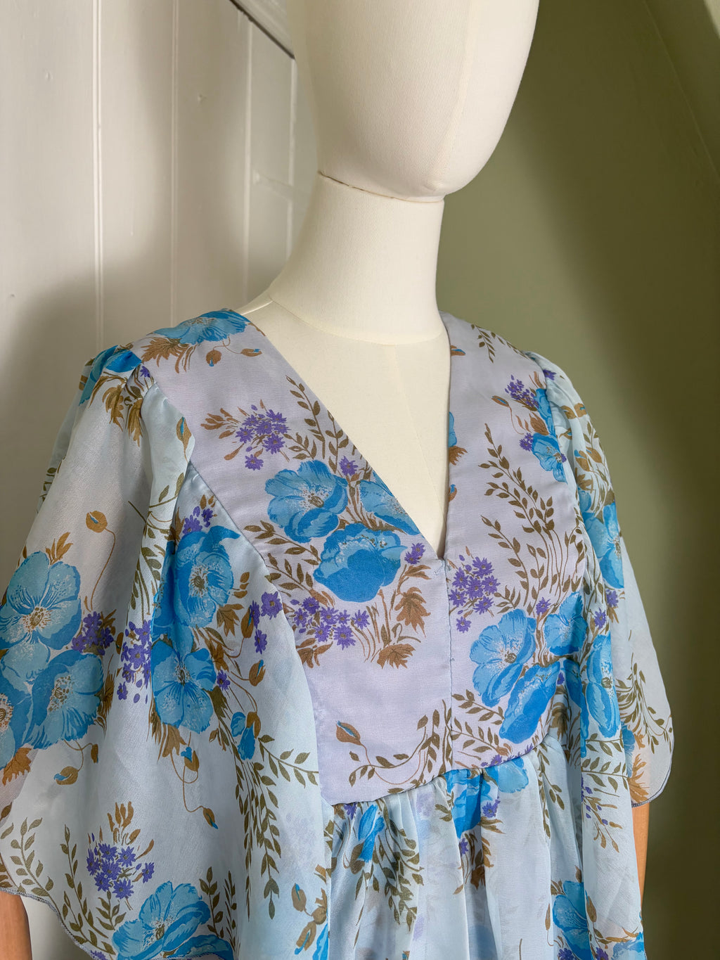 The Aven Dress