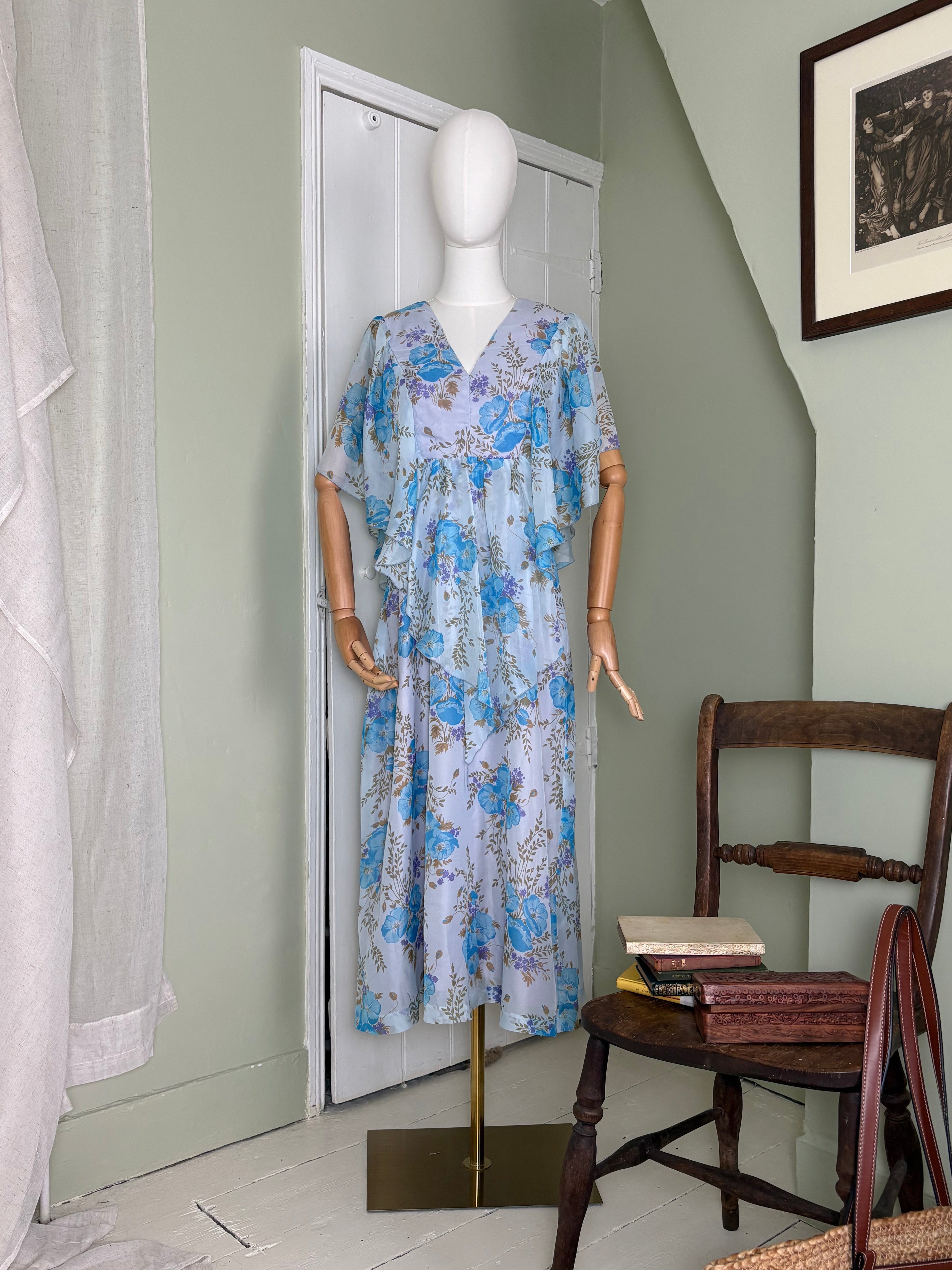 The Aven Dress